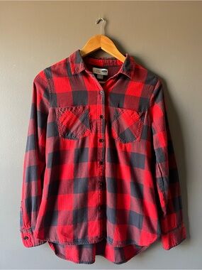 Old Navy Red and Black Buffalo Plaid Button-Up Shirt